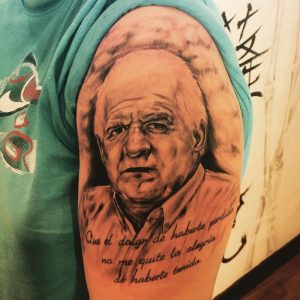 retrato-tatuaje-lloyds-tattoo
