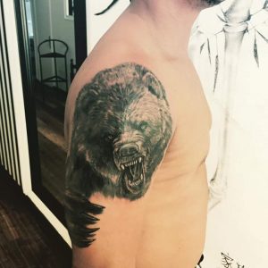 tatuaje_lobo_lloydstattoo