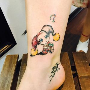 tatuaje_color_tobillo_lloydstattoo