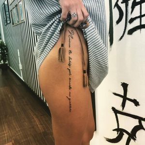 tatuaje_lineas2_lloydstattoo